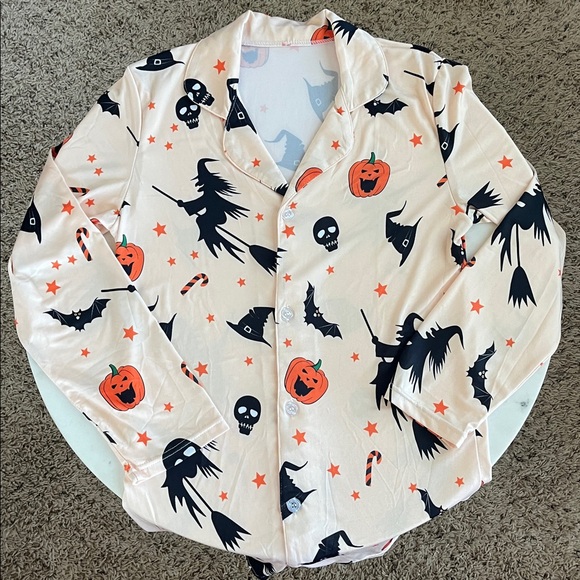 Halloween Themed Pajama Set Small Long Sleeve Shirt Pants Collared Pockets - Picture 2 of 15